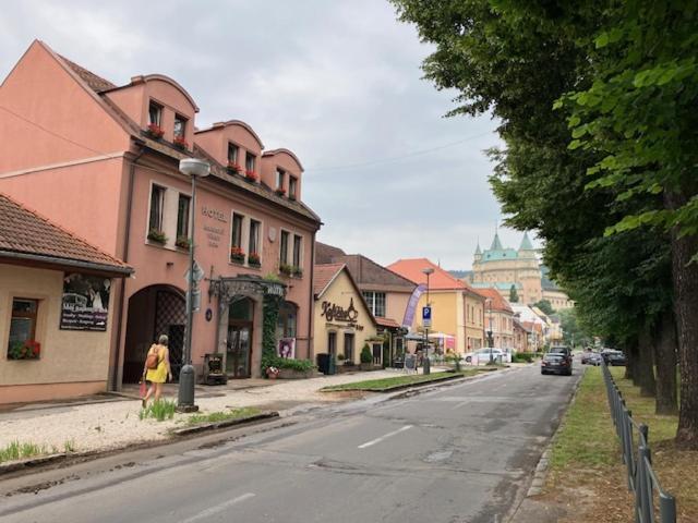 Apartmanovy Dom Slavia Apartment Bojnice Luaran gambar